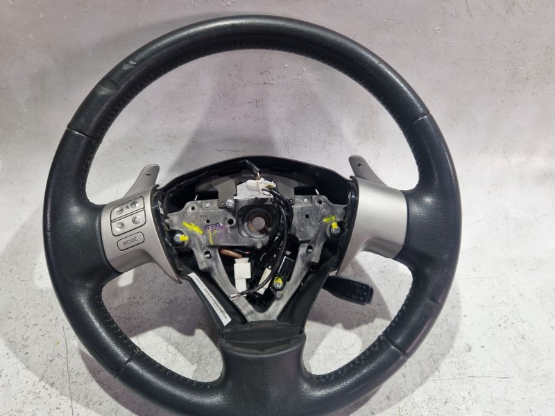 Recambio de volante para toyota auris (_e15_) 1.6 (zre151_) referencia OEM IAM 7132002  