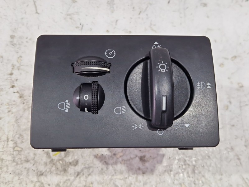 Recambio de mando luces para ford kuga i 2.0 tdci referencia OEM IAM 7M5T13A024AA  