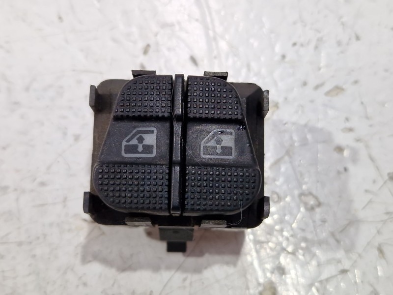 Recambio de mando elevalunas delantero izquierdo para volkswagen golf iii (1h1) 1.9 tdi referencia OEM IAM 1H0959855  