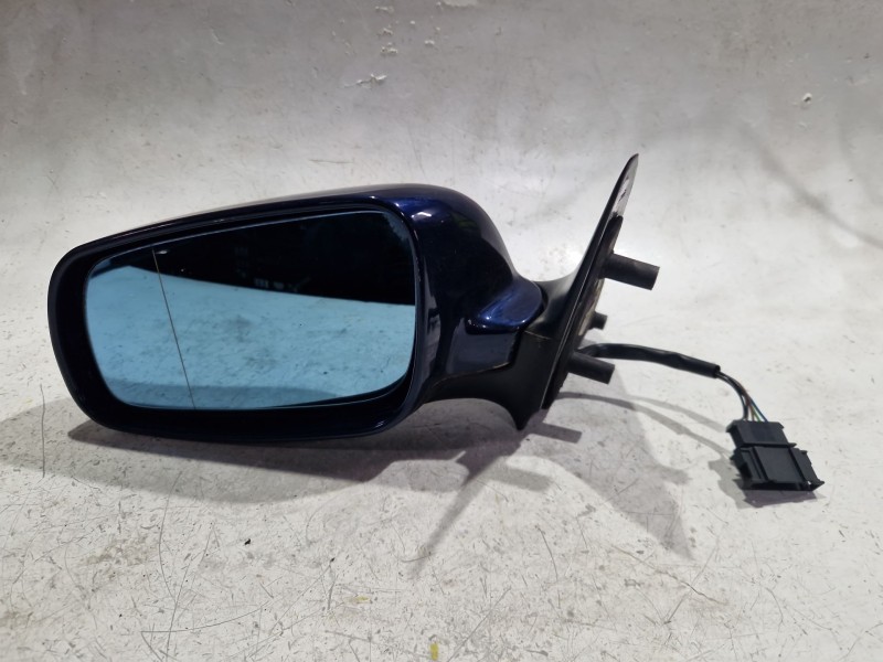 Recambio de retrovisor izquierdo para skoda octavia i (1u2) 1.9 tdi referencia OEM IAM E9010137  