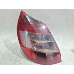 Recambio de piloto trasero izquierdo para renault scenic ii (jm)(2003) 1.5 dci (jm1e) referencia OEM IAM 8200127704E  