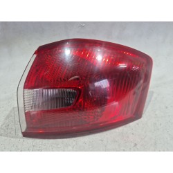PILOTO TRASERO DERECHO C394 