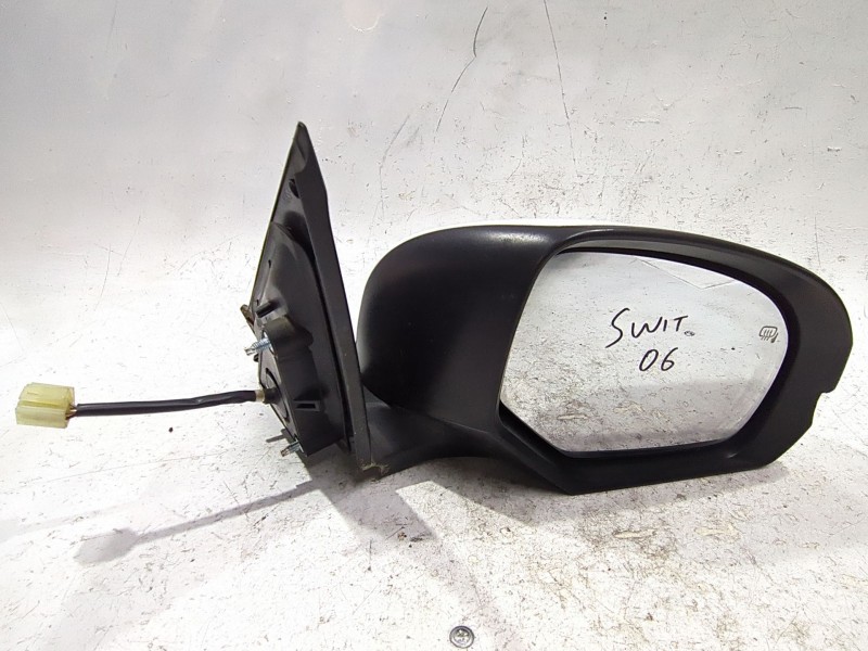 Recambio de retrovisor derecho para suzuki swift iii (sg) 1.3 ddis referencia OEM IAM 8470168L10  