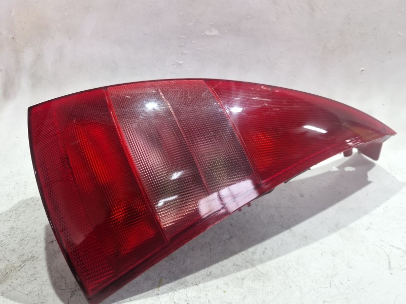 Recambio de piloto trasero derecho para citroën c3 i (fc_, fn_) 1.4 hdi referencia OEM IAM 2556  