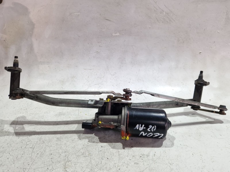 Recambio de motor limpia delantero para seat leon (1m1) 1.6 16 v referencia OEM IAM 1j1955113C  