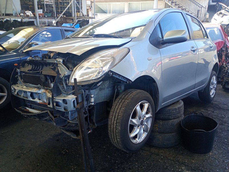 toyota yaris (_p9_) del año 2010