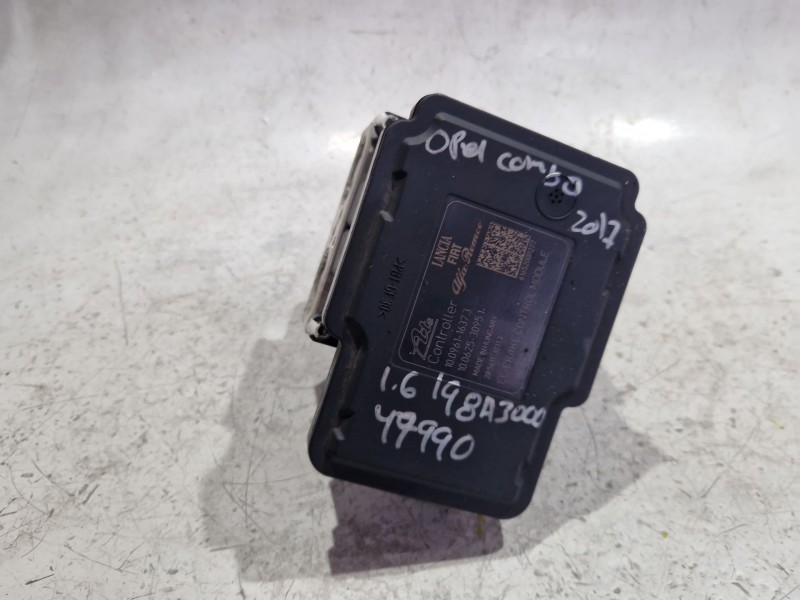 Recambio de nucleo abs para opel combo furgoneta/monovolumen (x12) 1.6 cdti (b05) referencia OEM IAM 10096116373  