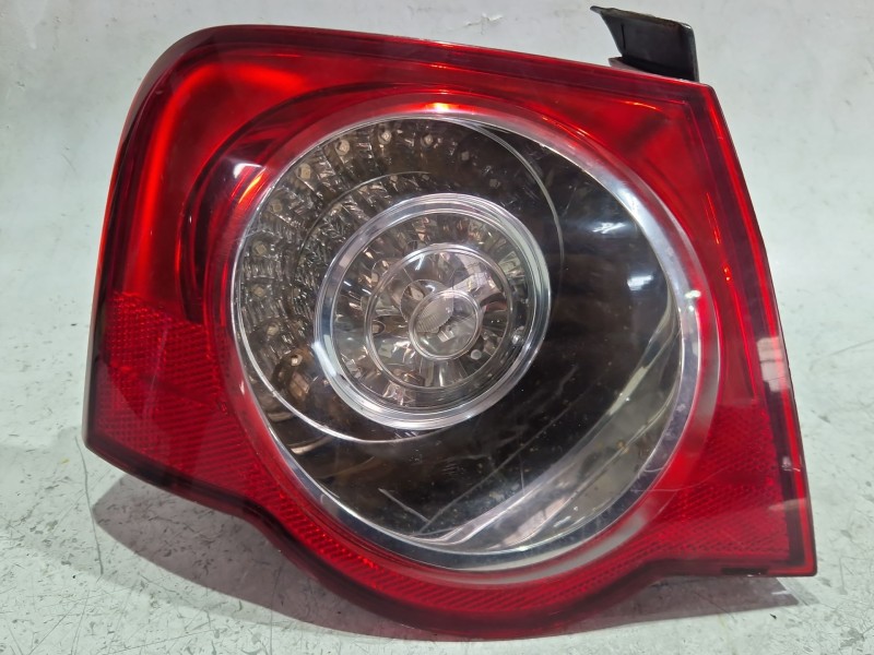 Recambio de piloto trasero izquierdo para volkswagen passat b6 (3c2) 2.0 tdi 16v referencia OEM IAM 275701  