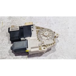 MOTOR ELEVALUNAS DELANTERO DERECHO X8847V74 