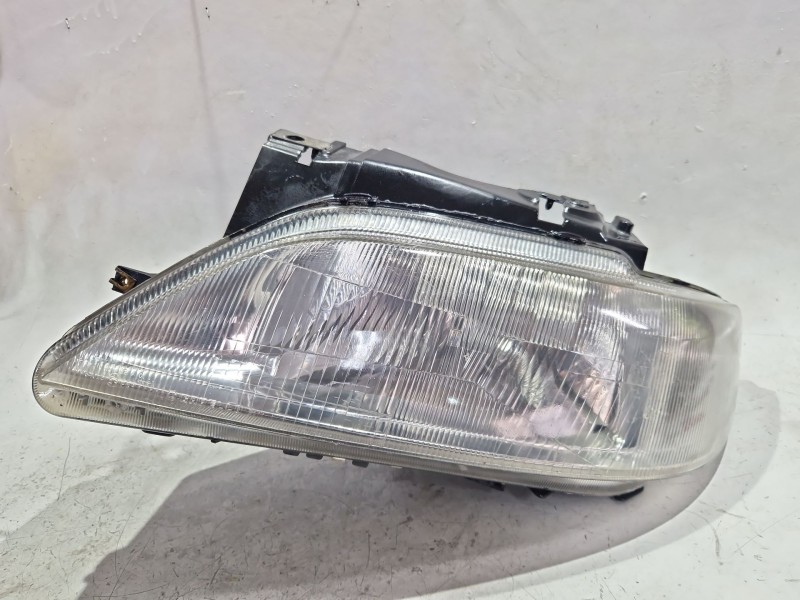 Recambio de faro delantero izquierdo para citroën xsara (n1) 1.9 td referencia OEM IAM 37550748s  