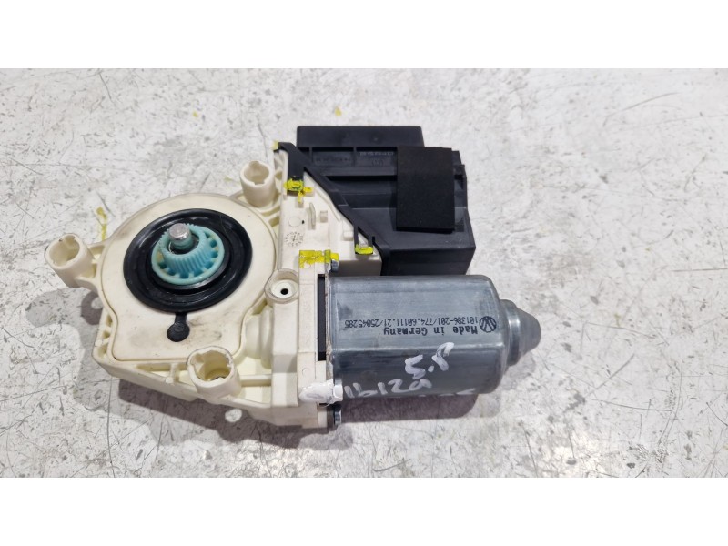 Recambio de motor elevalunas delantero derecho para seat ibiza iii (6l1) 1.9 sdi referencia OEM IAM 104383101  