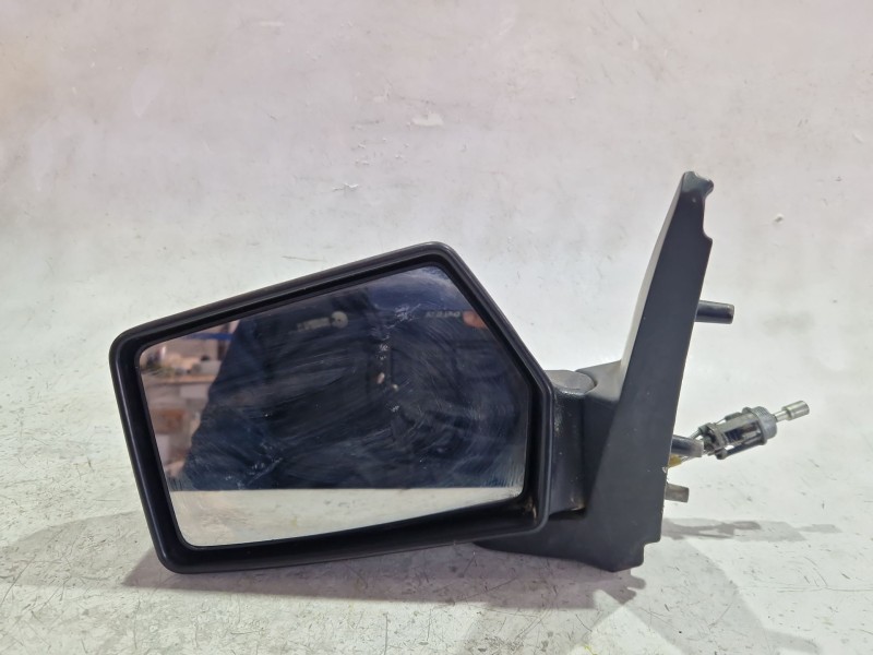 Recambio de retrovisor izquierdo para skoda favorit forman (785) 1.3 (135) referencia OEM IAM e10117299  