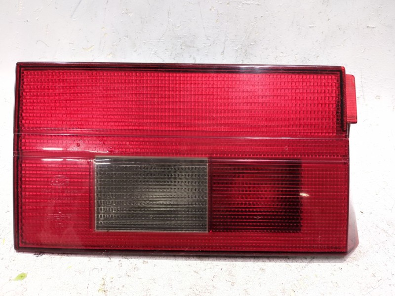 Recambio de piloto porton trasero izquierdo para seat toledo i (1l2) 1.6 i referencia OEM IAM 1L0945093D  