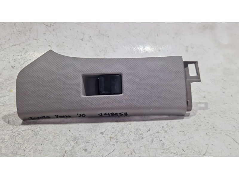 Recambio de mando elevalunas delantero derecho para toyota yaris (_p9_) 1.4 d-4d (nlp90_) referencia OEM IAM 74231OD090  
