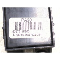 Recambio de mando elevalunas delantero derecho para kia venga (yn) 1.4 crdi 90 referencia OEM IAM 935751P200  