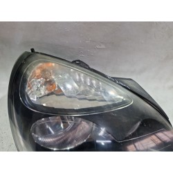 Recambio de faro delantero derecho para renault clio ii (xbo) 1.1 75 cv referencia OEM IAM 15601800RE  