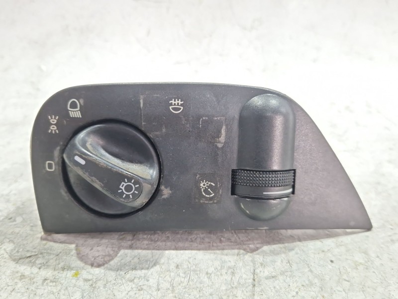 Recambio de mando luces para volkswagen polo iii (6n1)(09.1994) 55 1.3 referencia OEM IAM 6N1941531H0765  