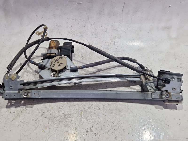 Recambio de mecanismo elevalunas delantero izquierdo para volkswagen golf iii (1h1) 1.9 tdi referencia OEM IAM D28611.02  