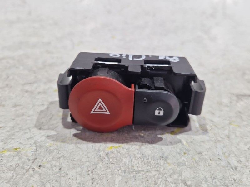 Recambio de boton emergencia para renault clio iii (br0/1, cr0/1) 1.2 16v referencia OEM IAM 8200214898  