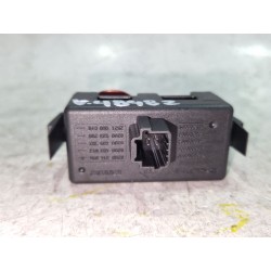 Recambio de boton emergencia para renault clio iii (br0/1, cr0/1) 1.2 16v referencia OEM IAM 8200214898  