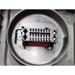 Recambio de faro delantero derecho para volkswagen passat b7 (362) 2.0 tdi referencia OEM IAM 90005333  