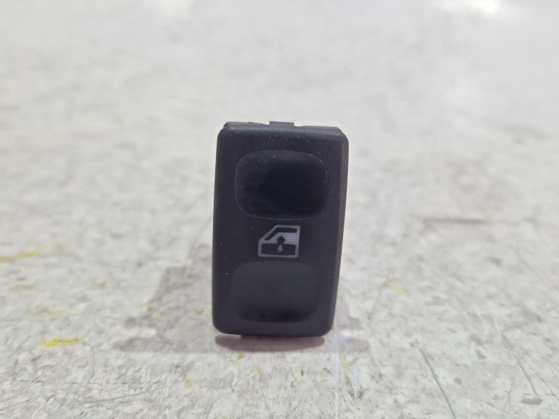 Recambio de mando elevalunas para volkswagen polo iii (6n1)(09.1994) 55 1.3 referencia OEM IAM 191959855  