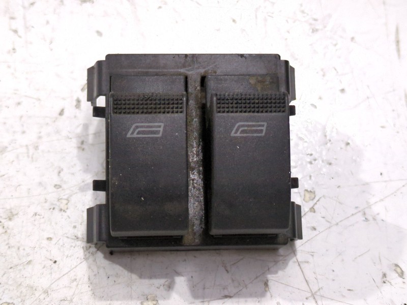 Recambio de mando elevalunas delantero izquierdo para audi a3 (8l1) 1.9 tdi referencia OEM IAM 501667  