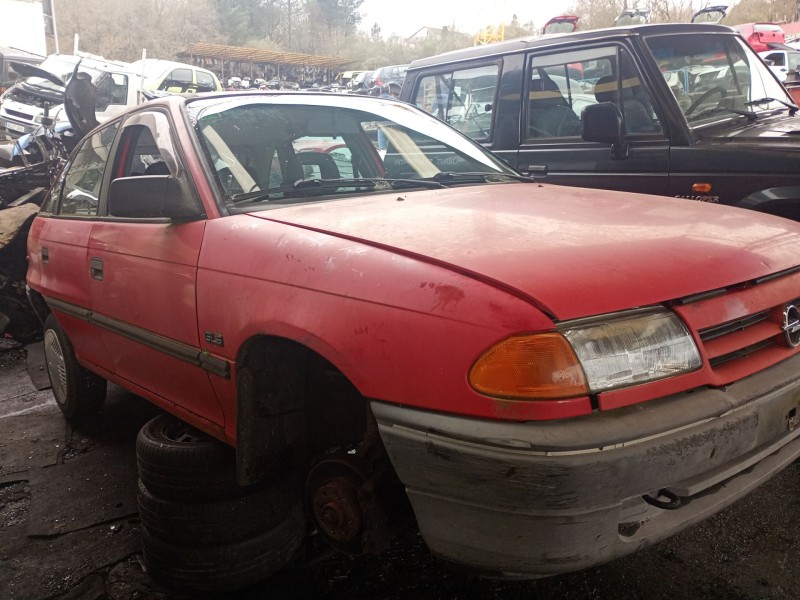 opel astra f sedán (t92) del año 1991