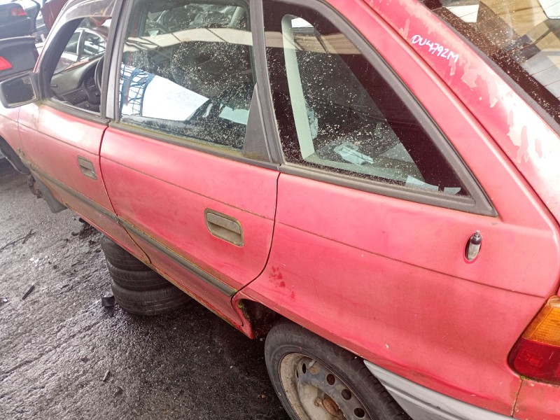 opel astra f sedán (t92) del año 1991