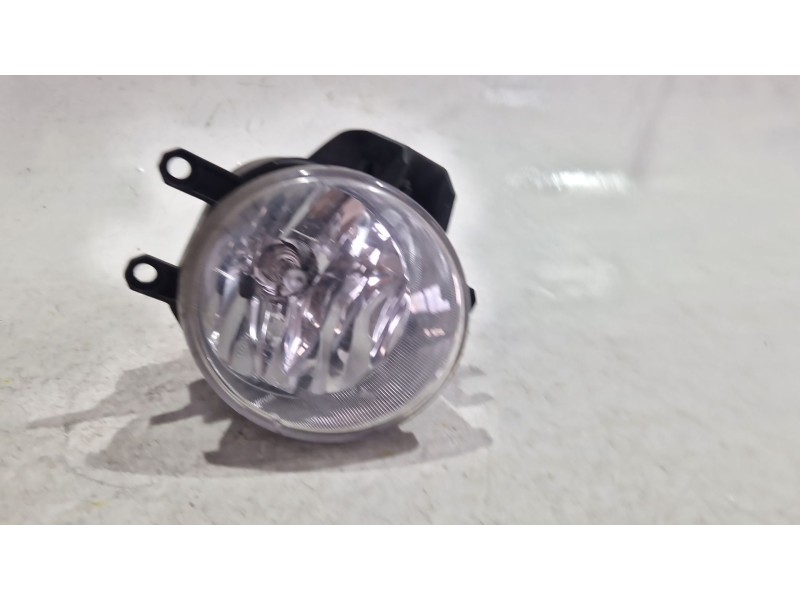 Recambio de faro antiniebla derecho para toyota auris (e15)(10.2006) 2.0 d-4d referencia OEM IAM 8122002110  