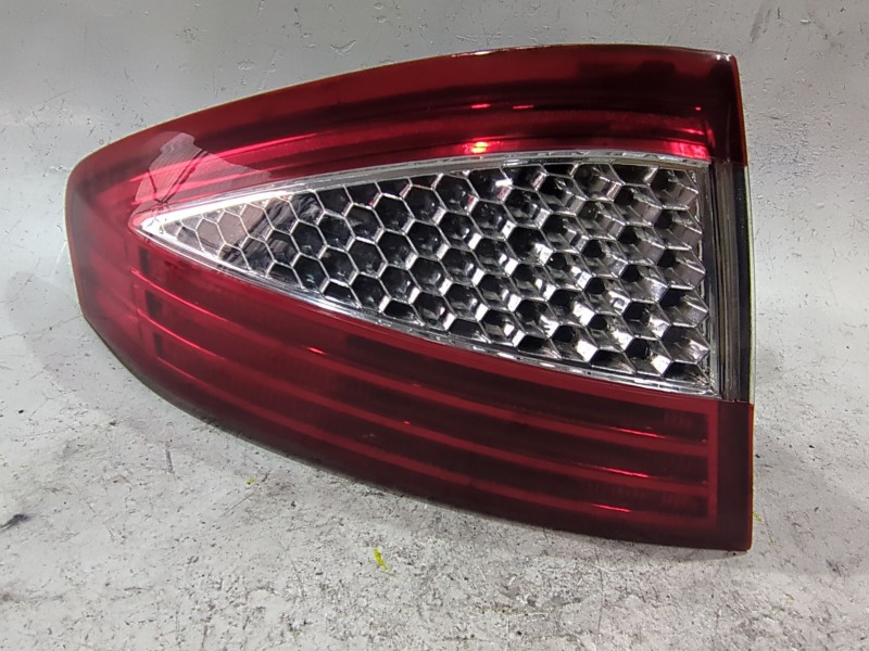 Recambio de piloto trasero izquierdo para ford mondeo iv (ba7) 1.8 tdci referencia OEM IAM 084311973L  