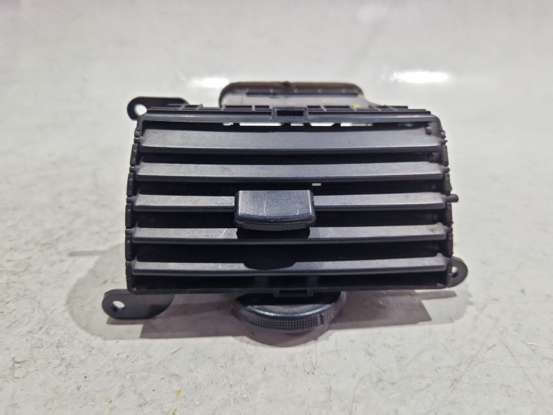 Recambio de aireador derecho para kia carnival ii (gq) 2.9 crdi referencia OEM IAM 0k53A6481Y  