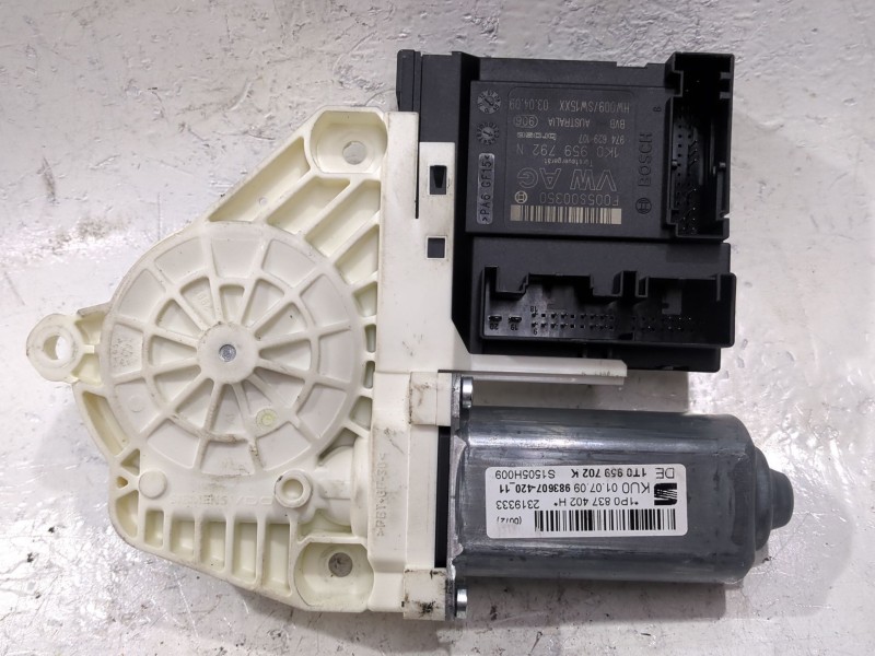 Recambio de motor elevalunas delantero derecho para seat leon (1p1) 1.9 tdi referencia OEM IAM 1P0837402H  