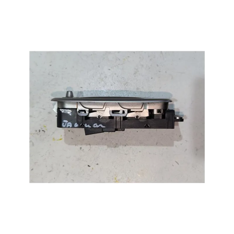 Recambio de botonera puerta delantera izquierda para jaguar xf v6 diesel luxury v6 diesel cat referencia OEM IAM 8X2314540AE  