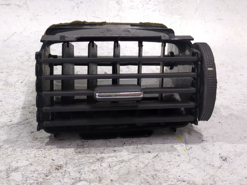 Recambio de aireador derecho para toyota avensis berlina (t25)(2003) executive berlina d-cat referencia OEM IAM 8494  