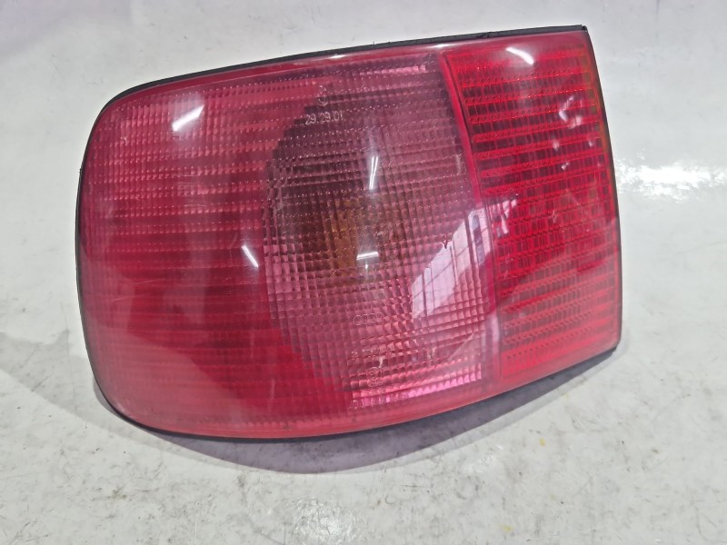 Recambio de piloto trasero izquierdo para audi a8 d2 (4d2, 4d8) 3.3 tdi quattro referencia OEM IAM 4F0945095  