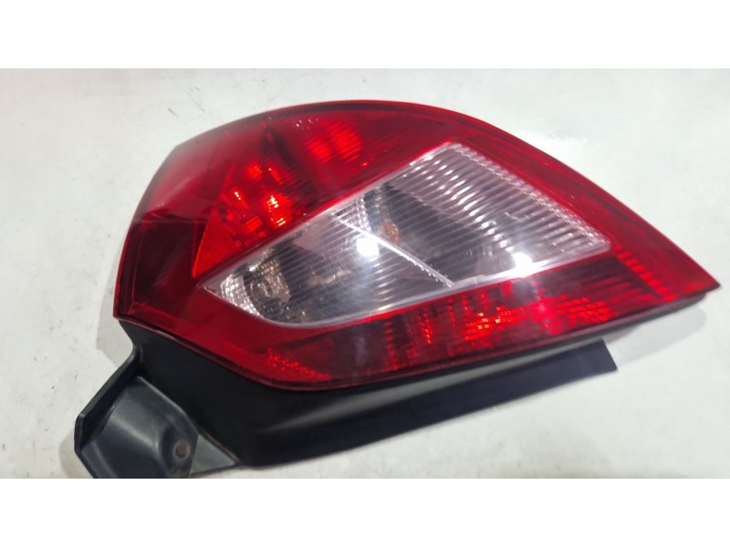 Recambio de piloto trasero derecho para peugeot 307 (3a/c) 2.0 hdi 90 referencia OEM IAM 89298081  