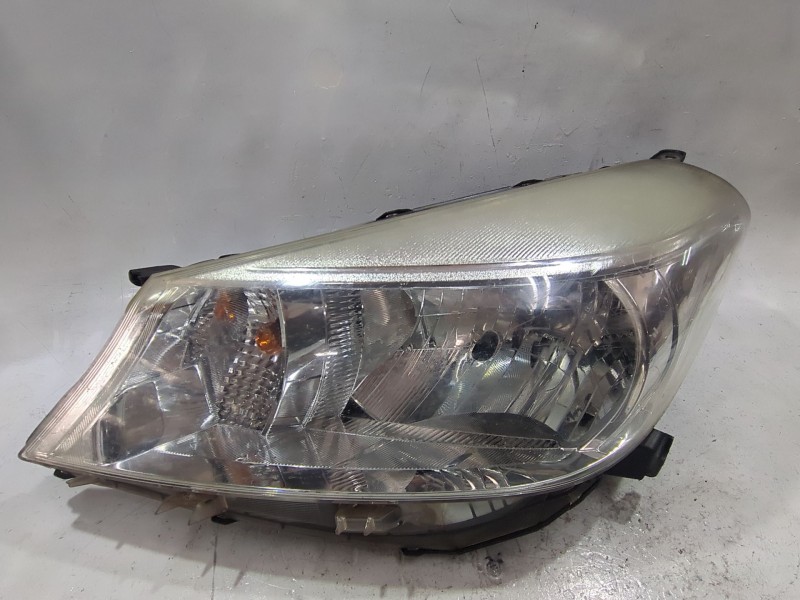 Recambio de faro delantero izquierdo para toyota yaris (_p13_) 1.0 (ksp130_) referencia OEM IAM   