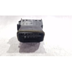 Recambio de aireador izquierdo para ssangyong tivoli 1.6 xdi 160 referencia OEM IAM PPPET40  