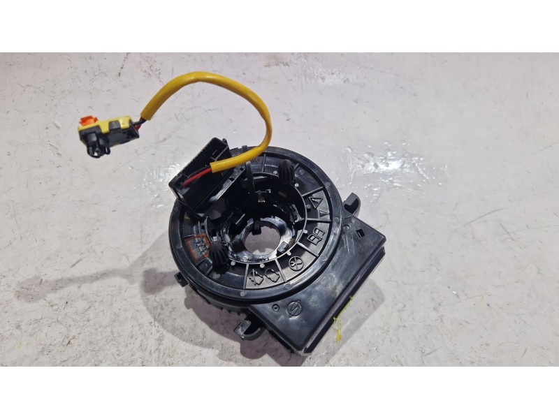 Recambio de anillo airbag para ssangyong tivoli 1.6 xdi 160 referencia OEM IAM 2890029  