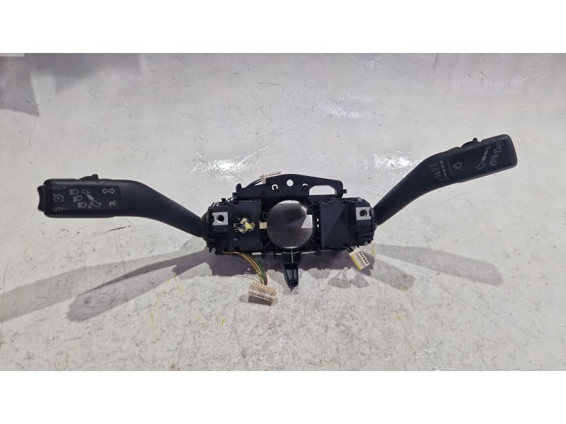 Recambio de mando multifuncion para volkswagen golf vi (5k1) 2.0 tdi referencia OEM IAM 5K0953507AH  