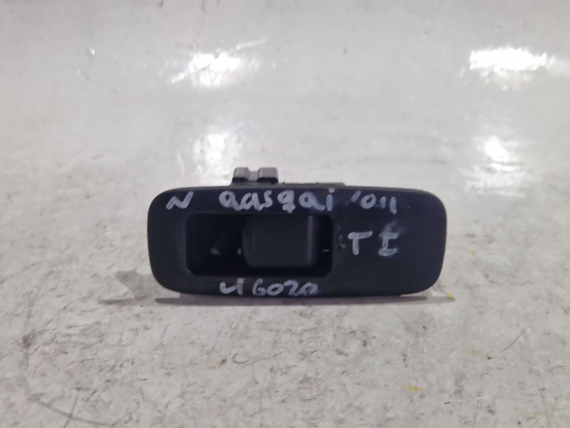 Recambio de mando elevalunas trasero izquierdo para nissan qashqai 1.6 acenta 4x2 referencia OEM IAM 25411BR00A  