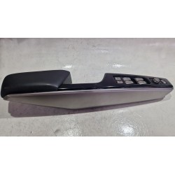 Recambio de mando elevalunas delantero izquierdo para ssangyong tivoli 1.6 xdi 160 referencia OEM IAM 8581135000  