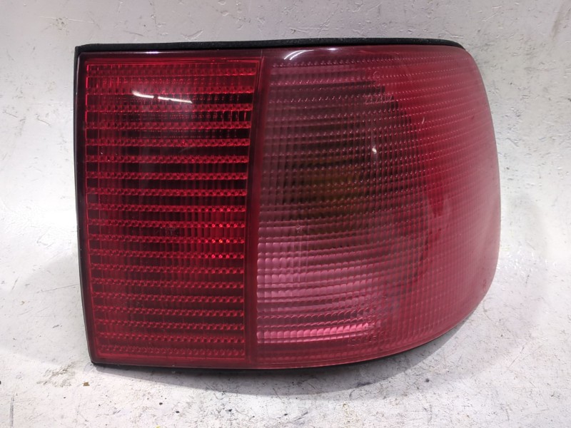 Recambio de piloto trasero derecho para audi a8 d2 (4d2, 4d8) 3.3 tdi quattro referencia OEM IAM 4D0945096  