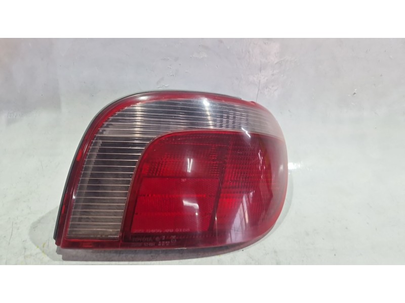 Recambio de piloto trasero derecho para toyota yaris (_p1_) 1.0 (scp10_) referencia OEM IAM 52004  