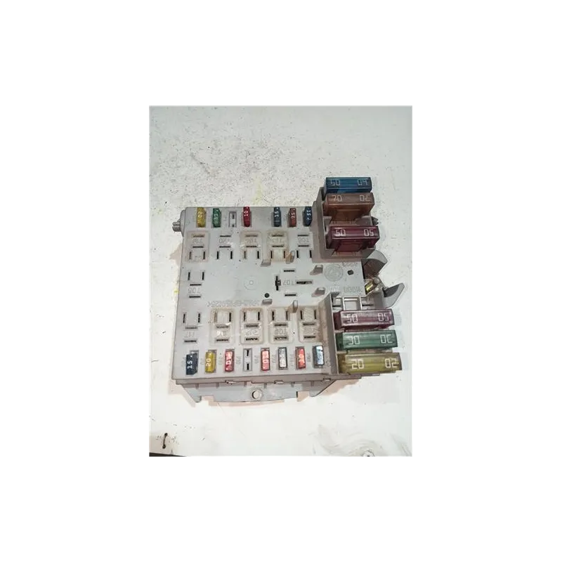 Recambio de caja fusibles/rele para fiat stilo (192)(2001) 1.9 jtd (192_xe1a) referencia OEM IAM 46796537  