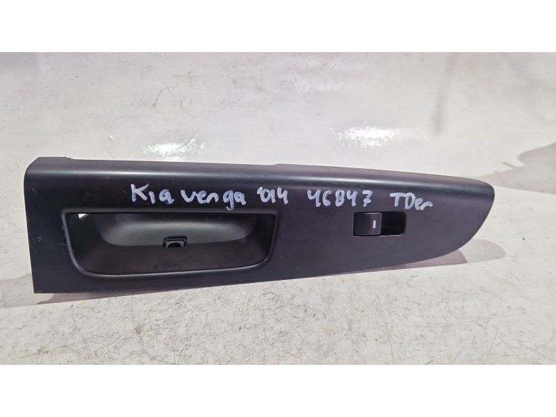 Recambio de mando elevalunas delantero derecho para kia venga (yn) 1.4 cvvt referencia OEM IAM 935801P600  