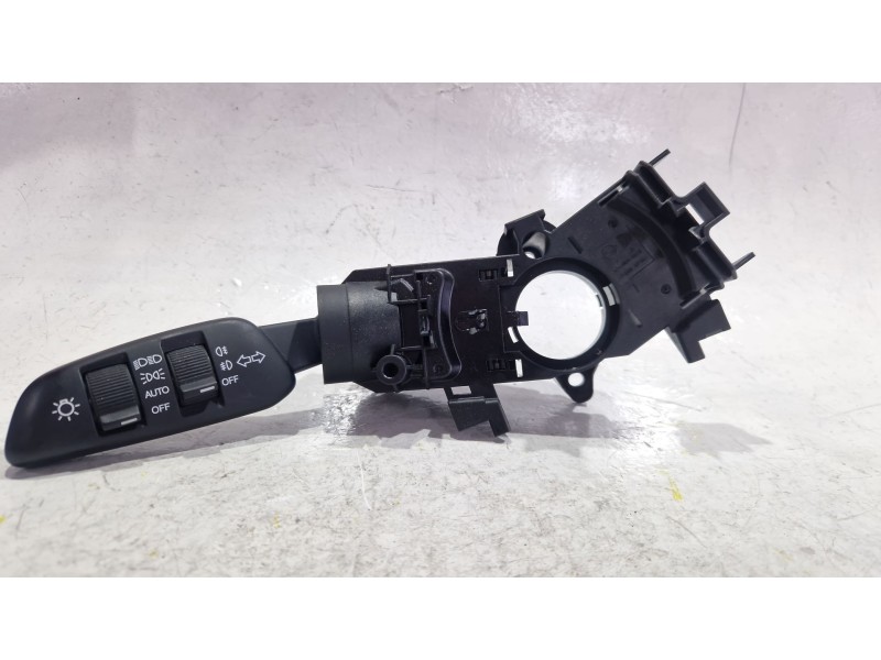 Recambio de mando intermitentes para ssangyong tivoli 1.6 xdi 160 referencia OEM IAM 6353MA2210  