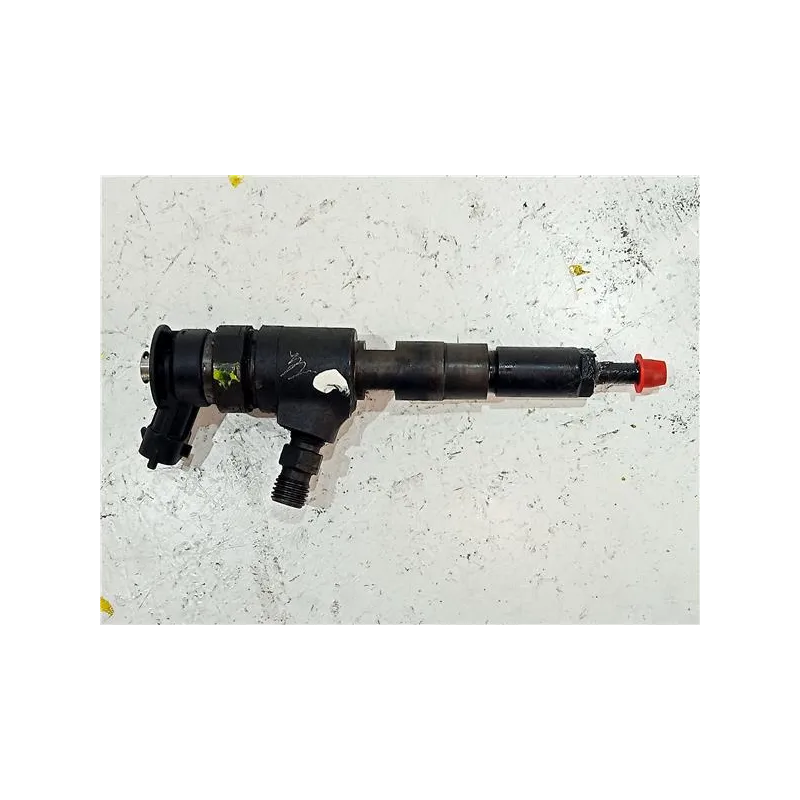 Recambio de inyector para peugeot 206 (1998) 1.4 hdi eco 70 referencia OEM IAM 0445110135  