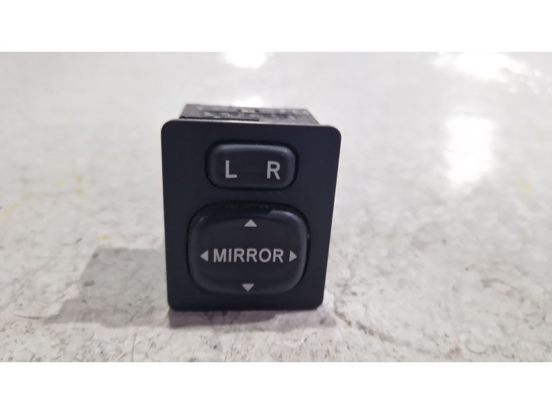 Recambio de mando retrovisor para toyota avensis berlina (t25)(2003) executive berlina d-cat referencia OEM IAM 769746  